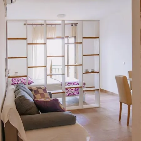 Fully Renovated With A Seaview Apartment Sevid